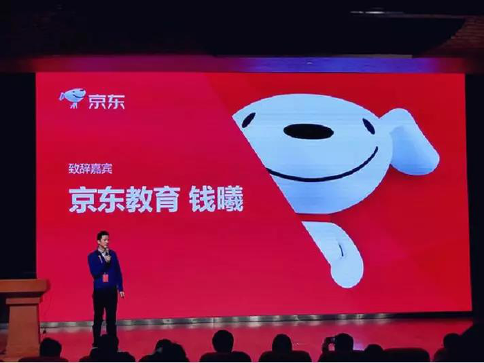 亚博官网|冤不冤?米兰因债务遗留问题欧联杯被禁赛(图3) 亚博app